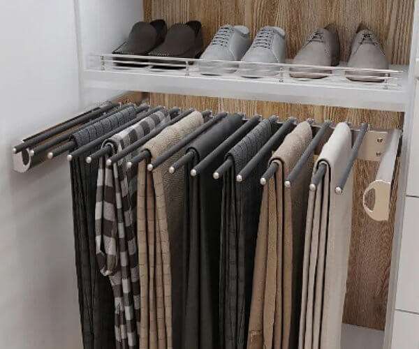 Engage Pant Rack with Black Hangers